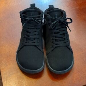 Feelgrounds - high-tops knit lace up black boots EU 37 US W7